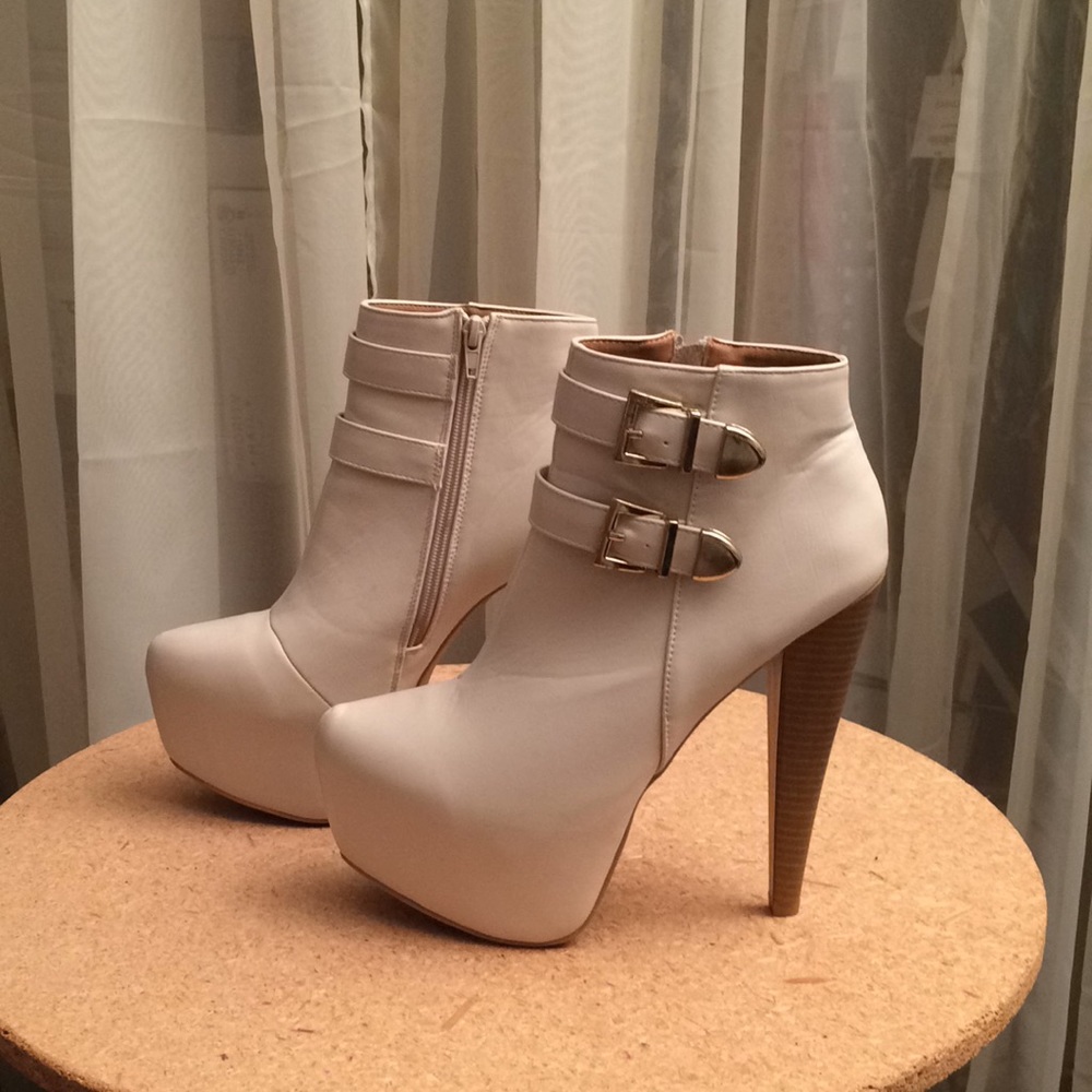 Only worn a few times Madison high heel boots
